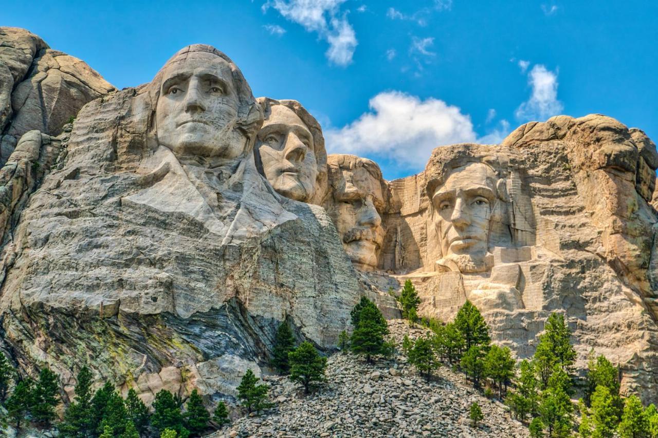 Hotel Comfort & Rapid Near Mt Rushmore